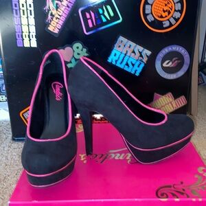 Candies 3in heels black and hot pink
